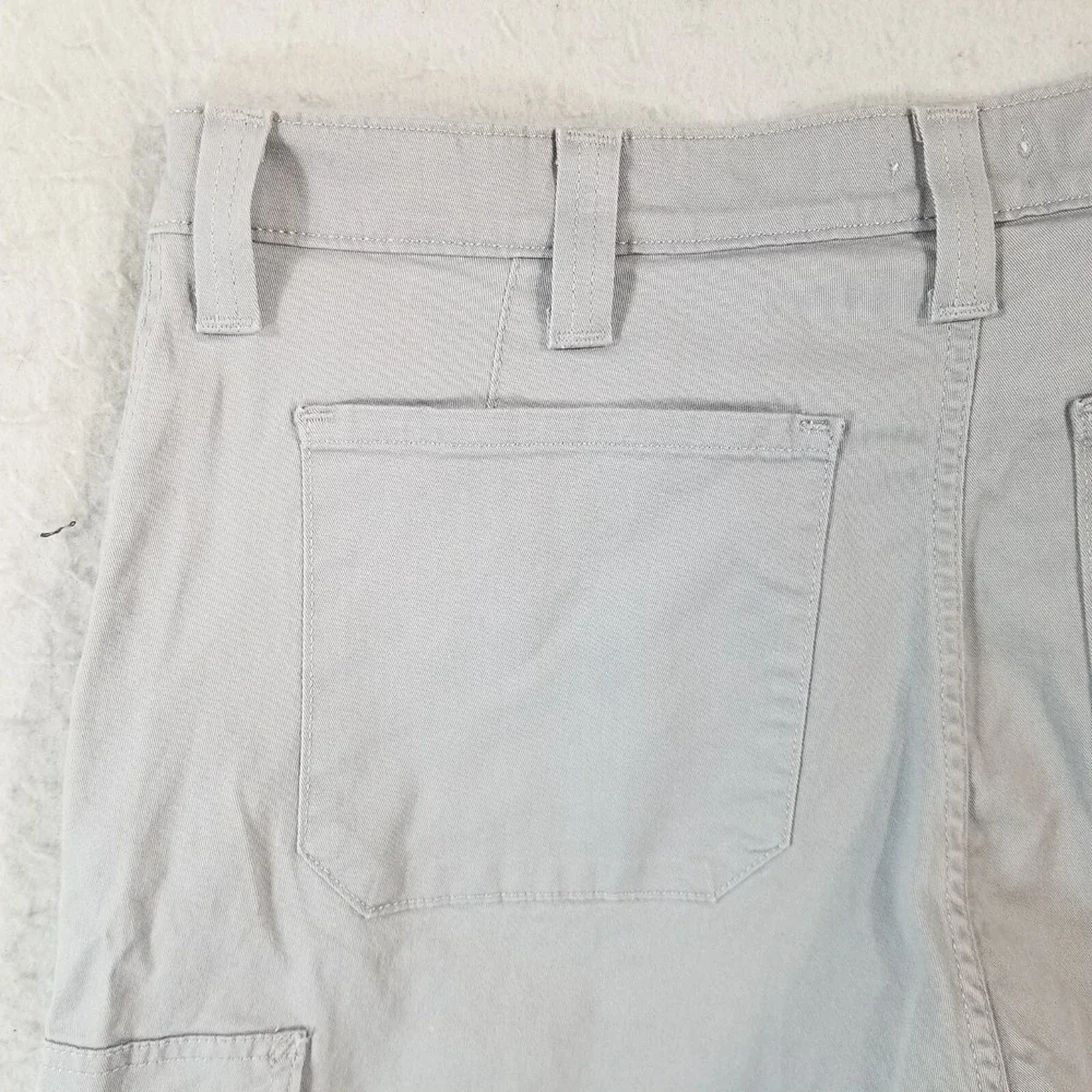 Levi signature cargo hiking shorts men's 40 x 9.5 Gray Flex stretch outdoor